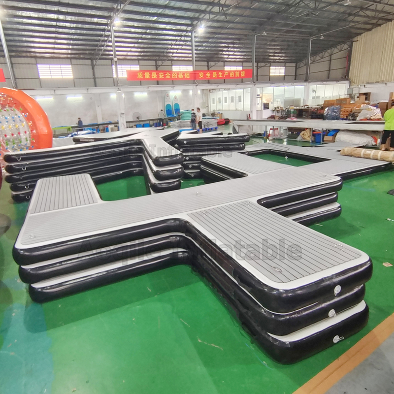 Salón inflable de la plataforma del muelle flotante del entretenimiento de la isla de pesca del agua al aire libre