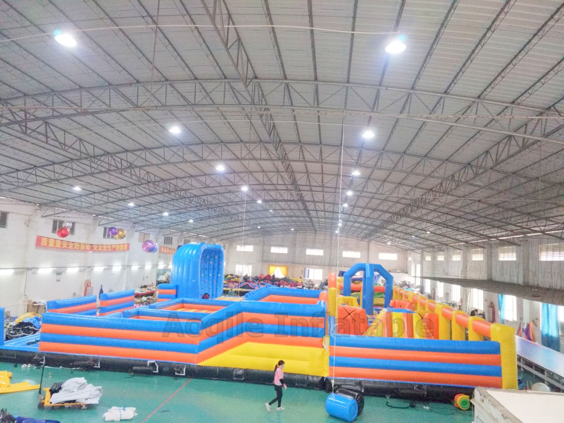 Parque Temático de trampolín inflable grande para niños, equipo de parque de juegos de diversiones, parque temático de juegos para niños a la venta