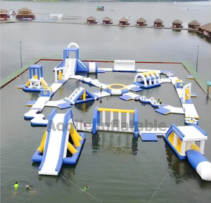 Agua flotante inflable comercial del parque inflable de la isla flotante del agua con el castillo de la diapositiva