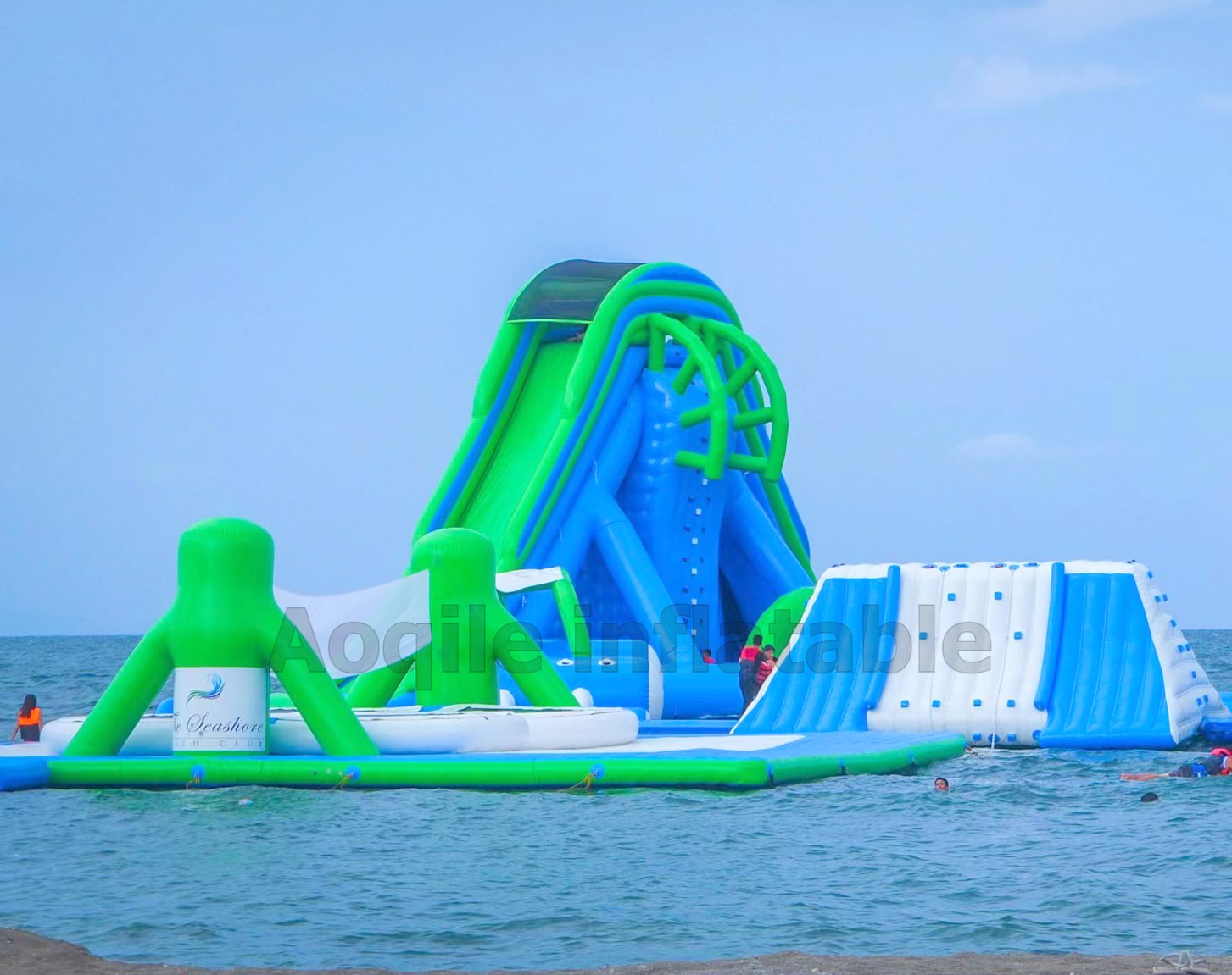 Parque Acuático inflable flotante hermético comercial, tobogán de alta velocidad inflable grande para agua