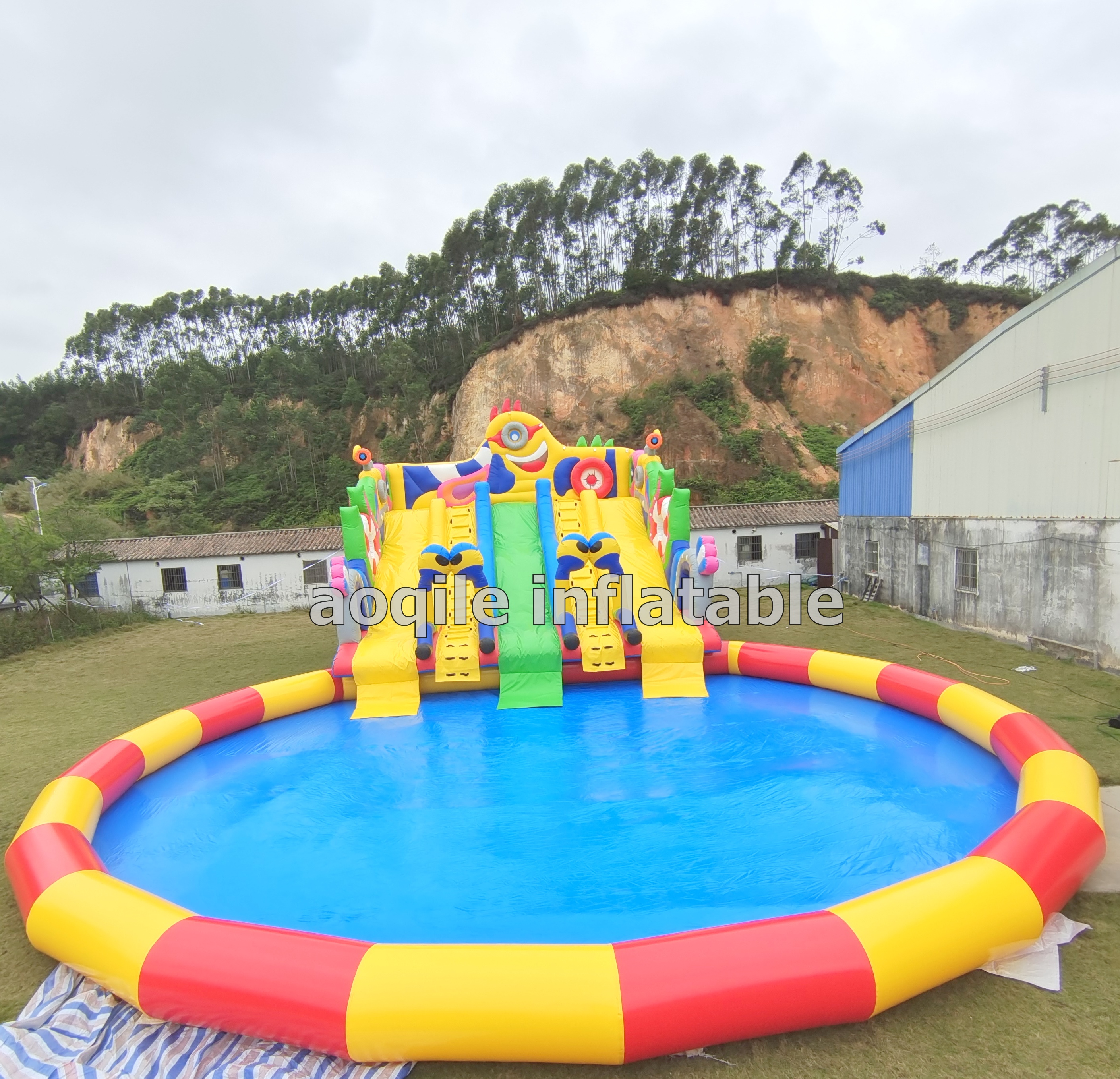 Piscina circular comercial para parque de atracciones al aire libre con sistema de filtración