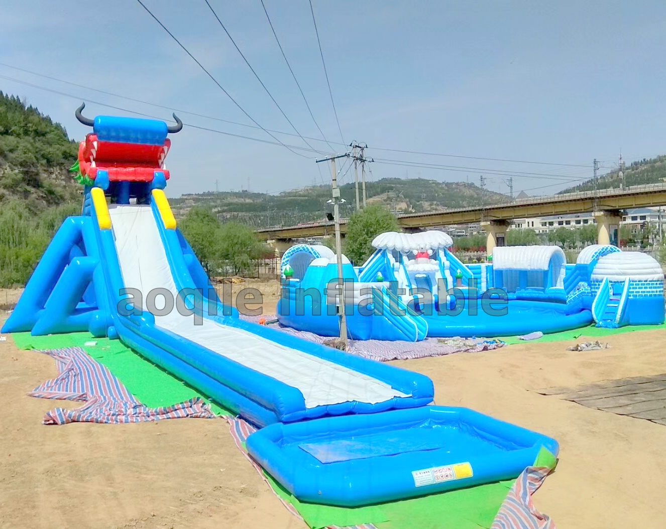 Tobogán acuático inflable enorme de hipopótamo para adultos de 10 metros de altura para la playa del fabricante inflable de China