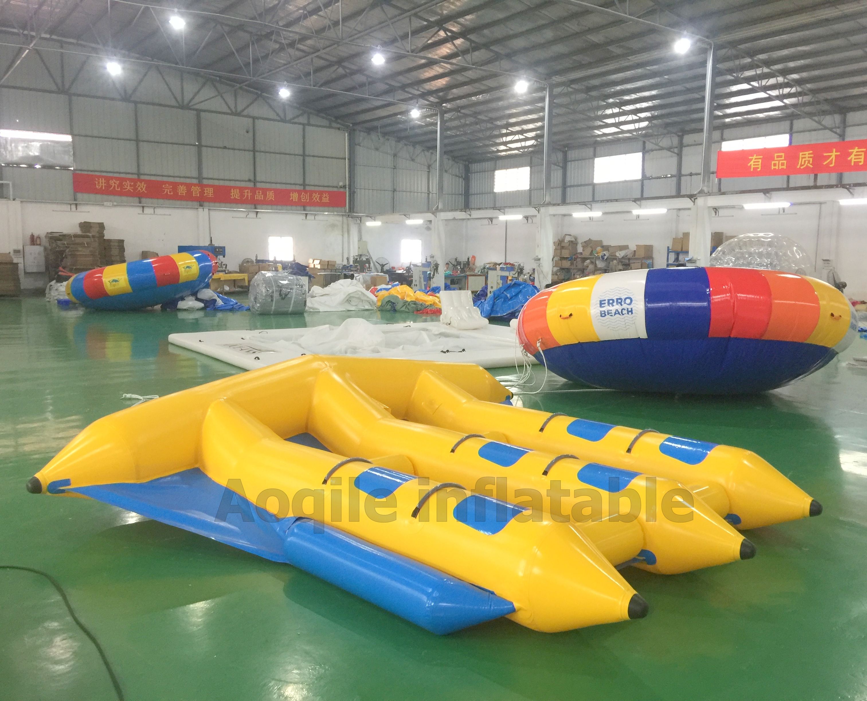 Barco inflable con forma de pez mosca para deportes acuáticos, juego de agua, barco tipo banana doble, barco con tubo remolcable