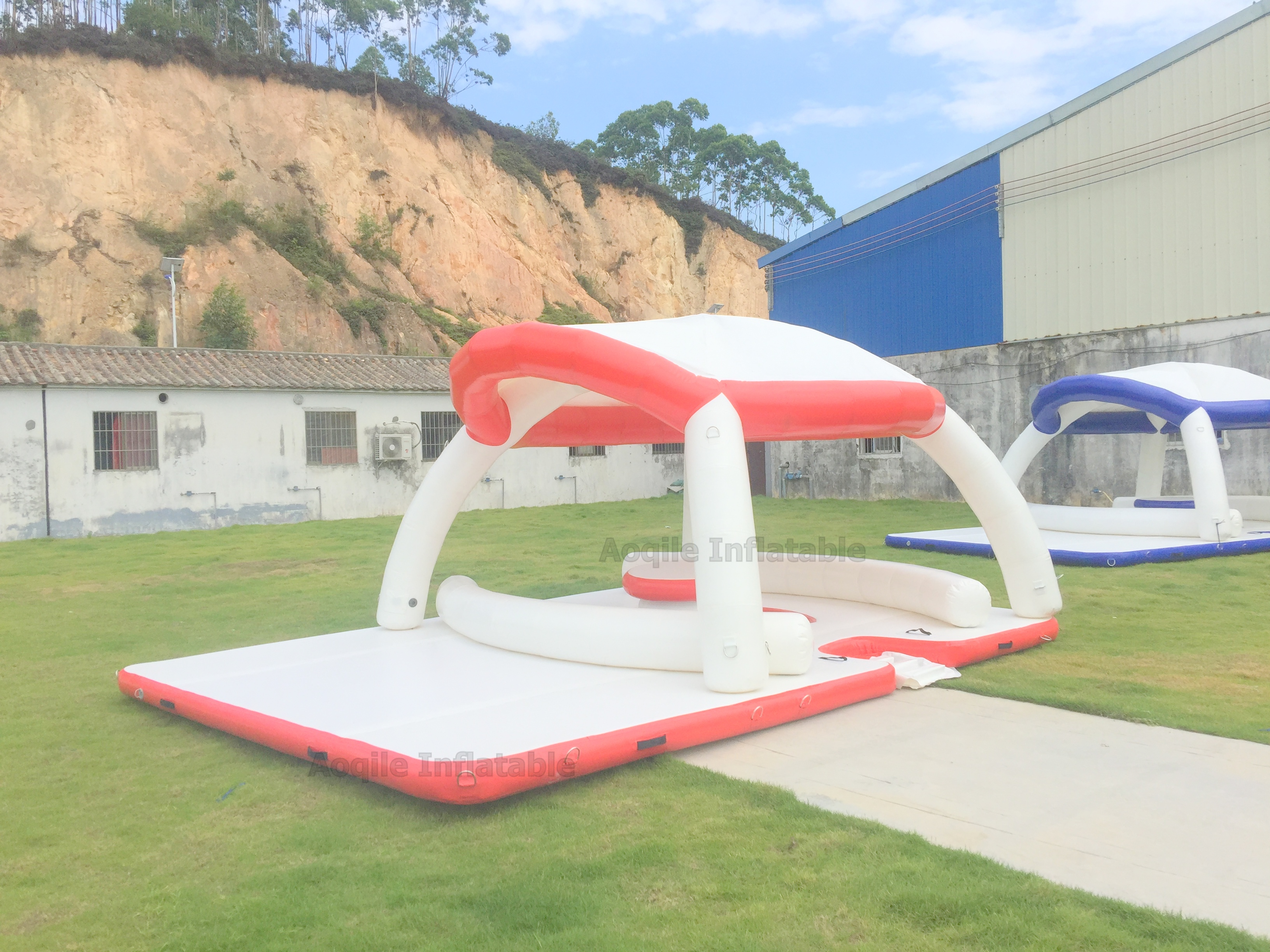 Nuevo diseño inflable natación Iisland salón flotante balsa flotante lámina inflable agua Jet Ski muelle flotadores plataforma