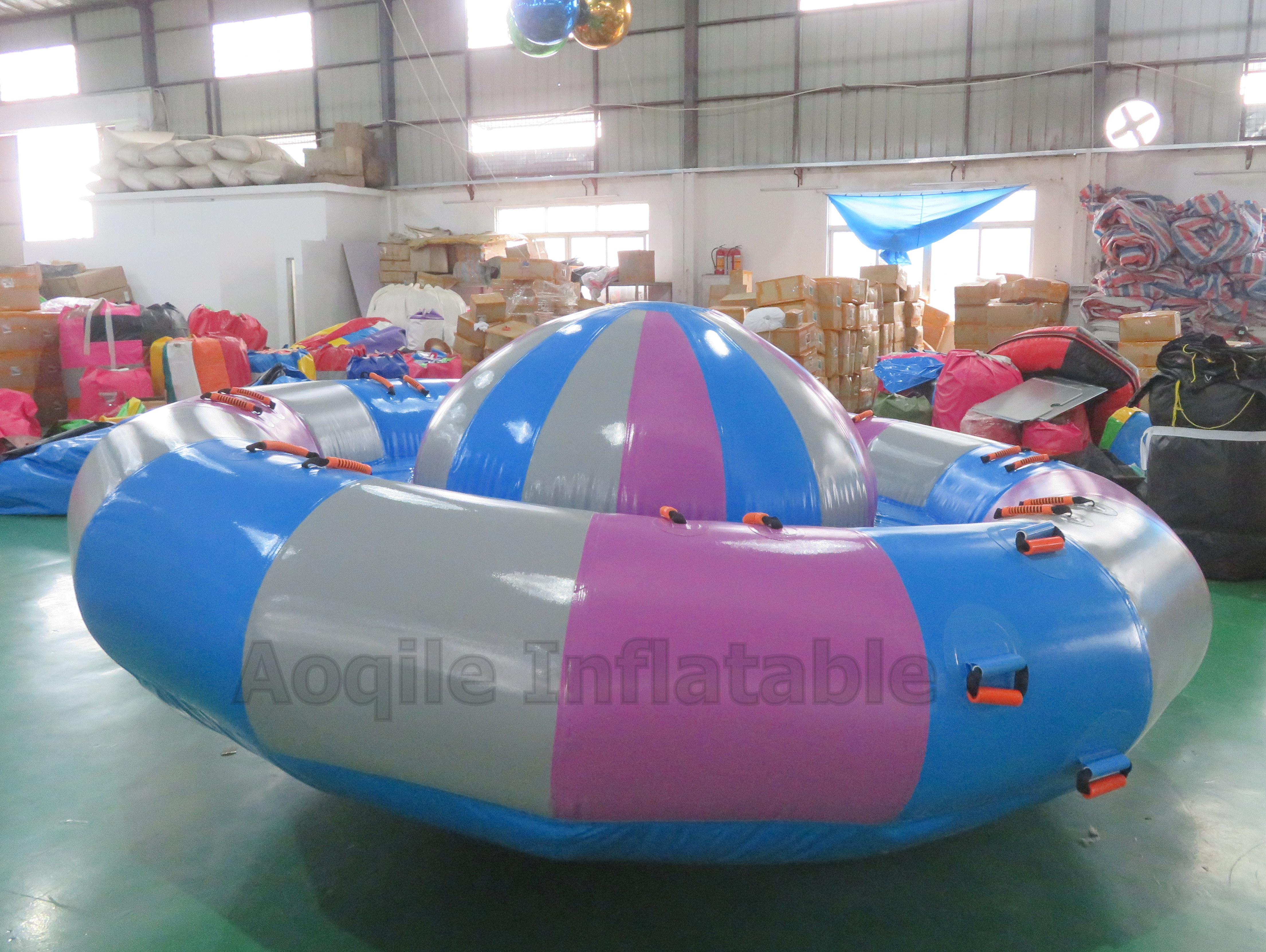 Parque Acuático comercial UFO Aqua Twister, rollo giratorio, 6-8-12 asientos, barco inflable para discoteca a la venta