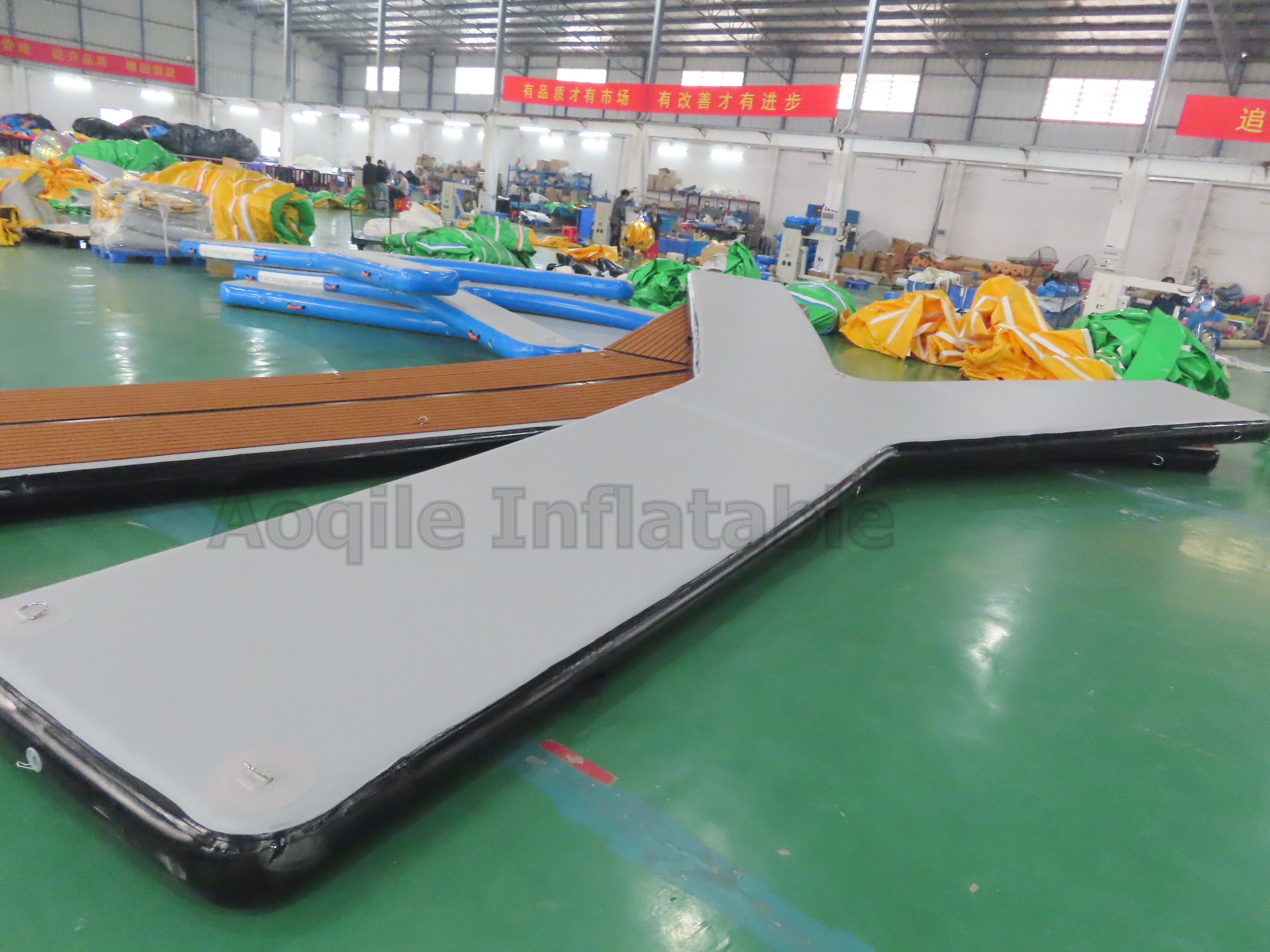 Cojín inflable del muelle del agua del verano plataforma flotante inflable del ocio isla flotante del agua