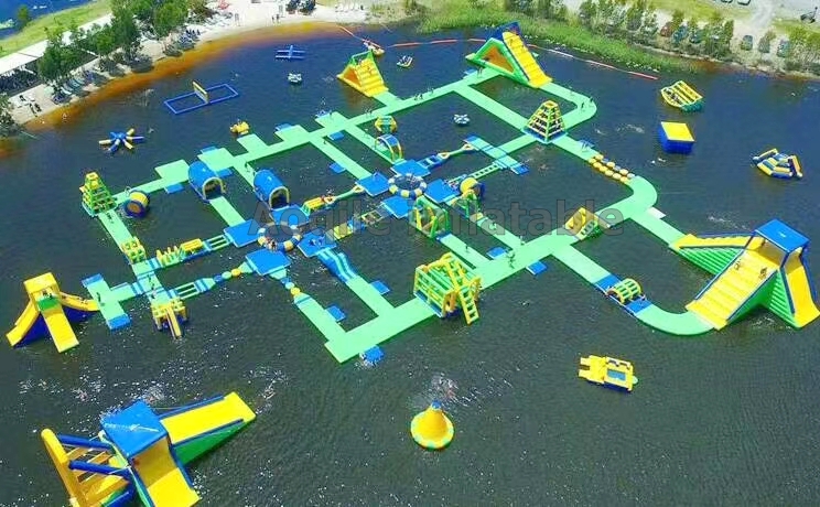 Parque Acuático inflable flotante hermético comercial, tobogán de alta velocidad inflable grande para agua