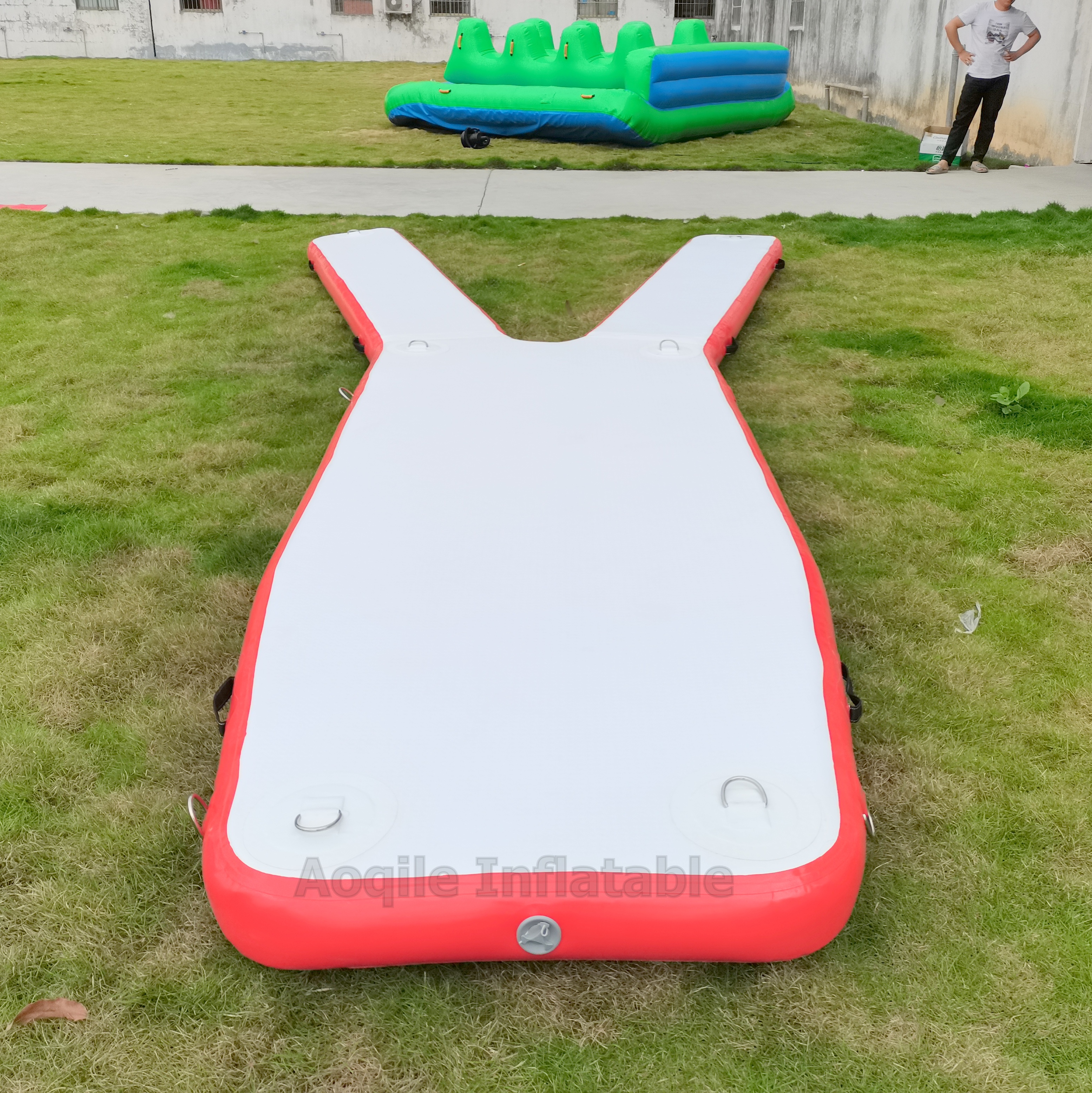 Isla flotante inflable del resto del agua del equipo de la plataforma del muelle del yate en forma de Y inflable