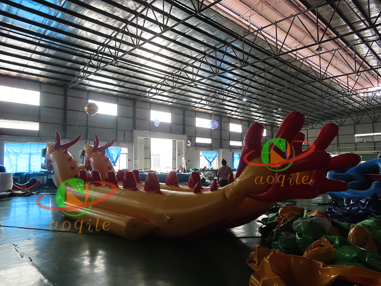 Equipo de barco dragón inflable comercial, pez volador de agua, remolque acuático, barco Banana deportivo