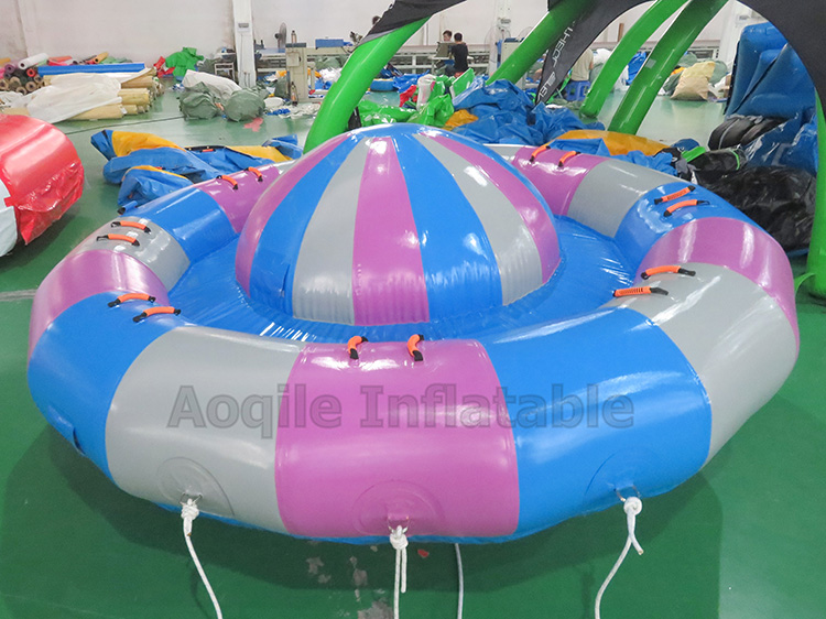 Barco inflable comercial de alta calidad, juguete para entretenimiento acuático remolcable, mosca giratoria, OVNI