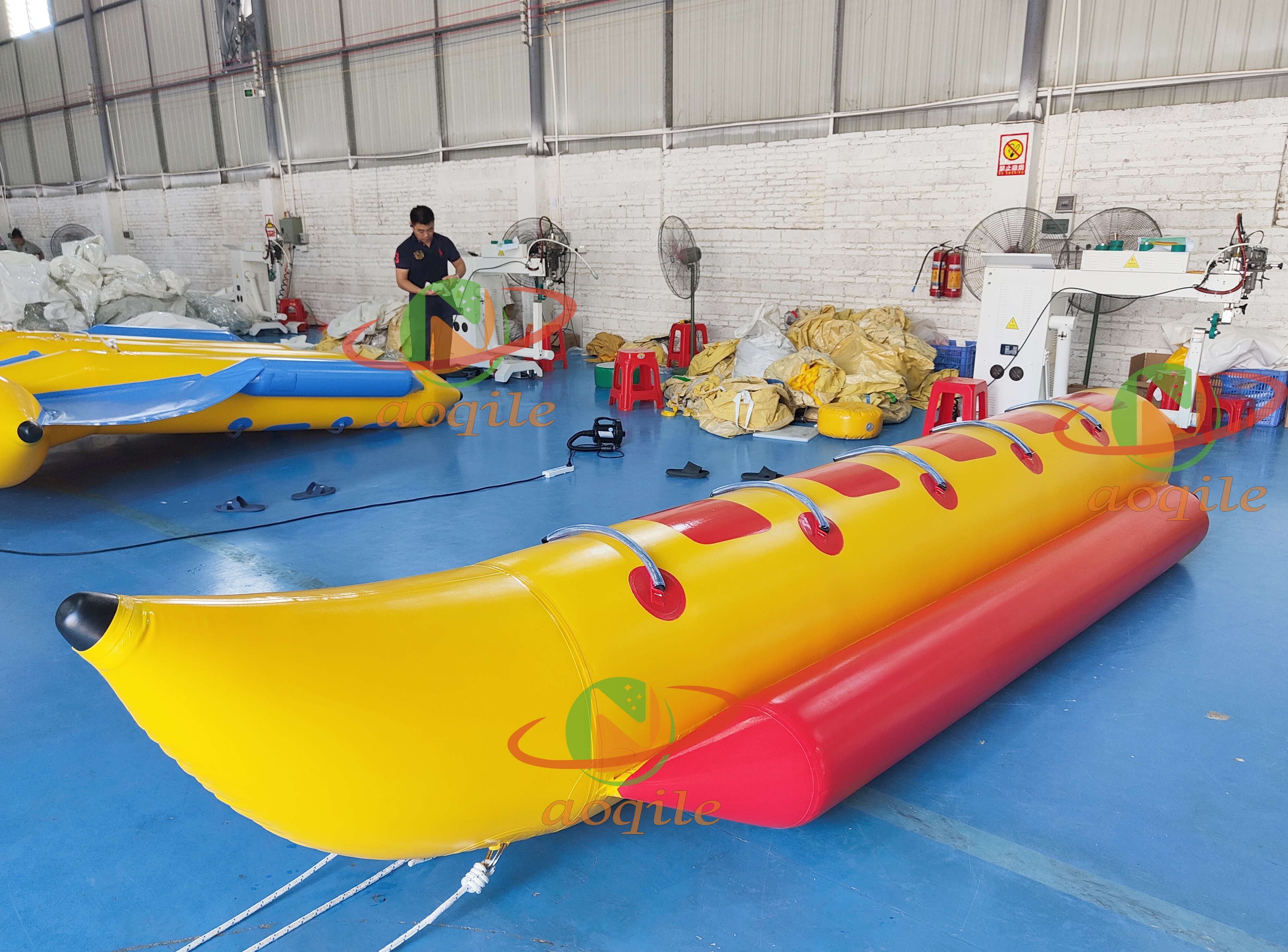 Juguete acuático, equipo para exteriores, bote inflable tipo Banana, remolcables, juegos acuáticos, bote tipo Banana a la venta