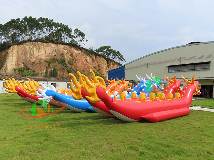 Barco inflable del dragón del agua del juguete del barco inflable de los deportes acuáticos del plátano