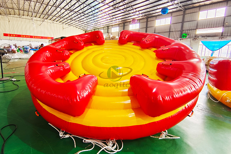 Seguridad hermética flotante inflable mar remolcable estimular el juego de agua 8 personas esquí acuático sofá remolcable barco