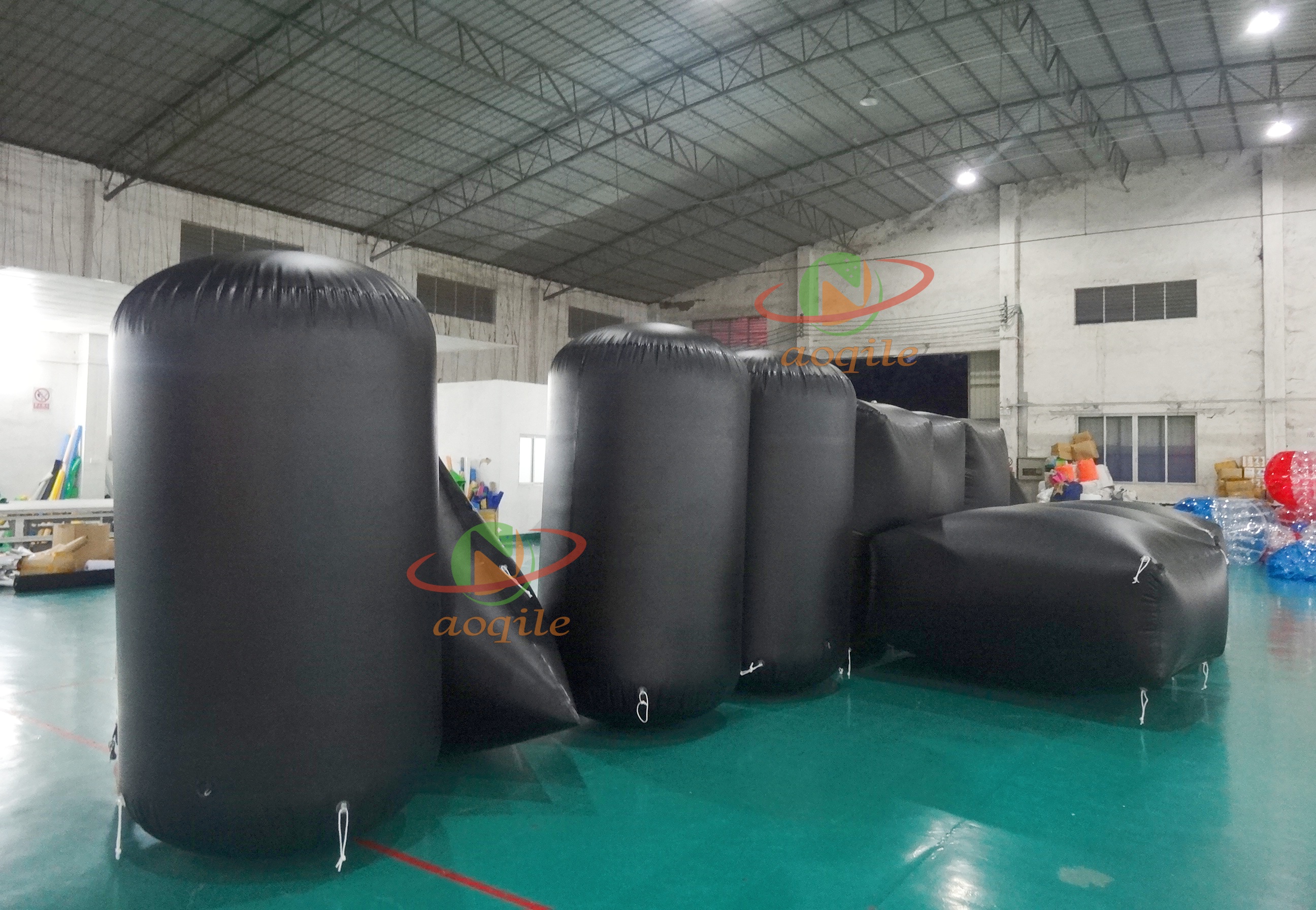 Venta directa de fábrica, boya inflable flotante de agua con marca triangular, boya con publicidad