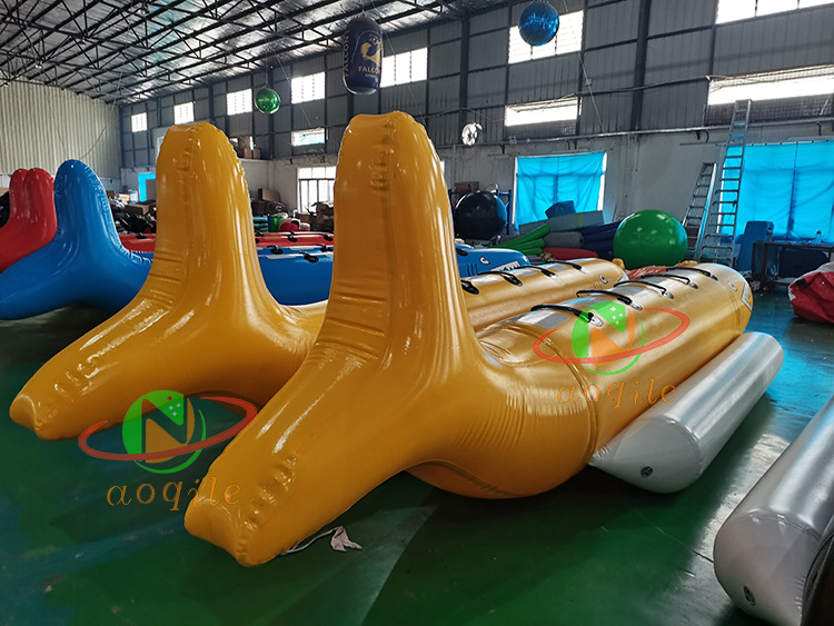 El trineo inflable del agua del tubo doble del nuevo diseño de la lona del PVC juega el barco remolcable del pez volador de los asientos del tubo 6