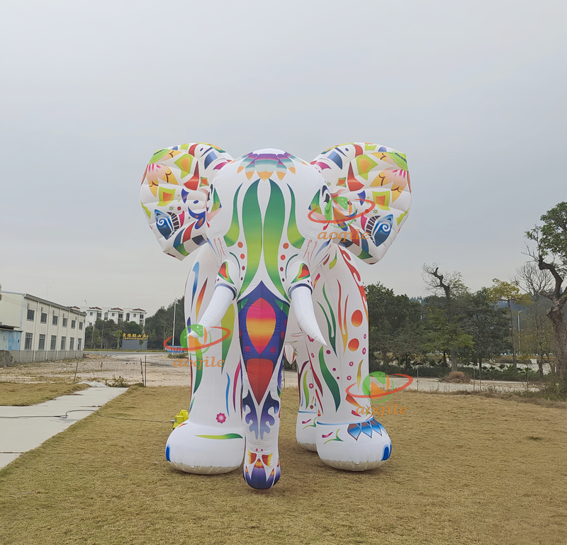 Iluminación llevada forma animal inflable cuadrada de la decoración de la promoción del elefante inflable de las actividades al aire libre