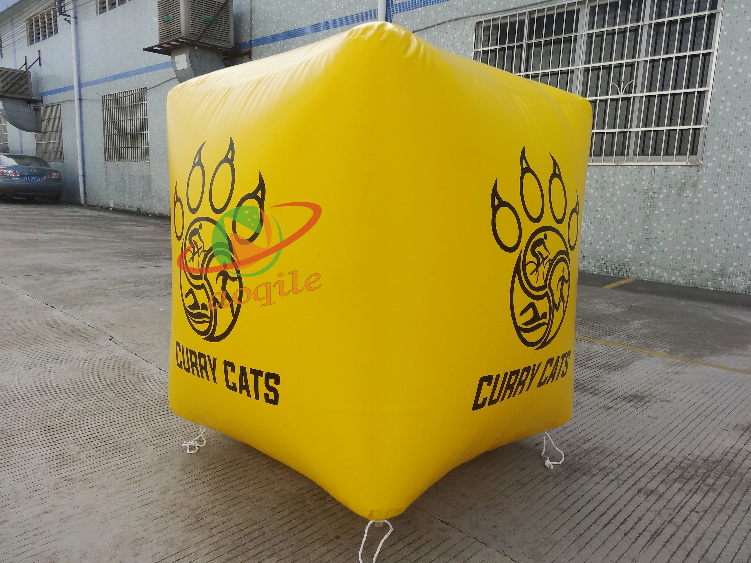 Búnker de paintball inflable para juegos competitivos al aire libre de PVC comercial personalizado a la venta