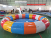 Barco inflable del disco del tubo del esquí del vuelo de los juguetes del agua remolcable de los juegos del mar de los donuts multicolores