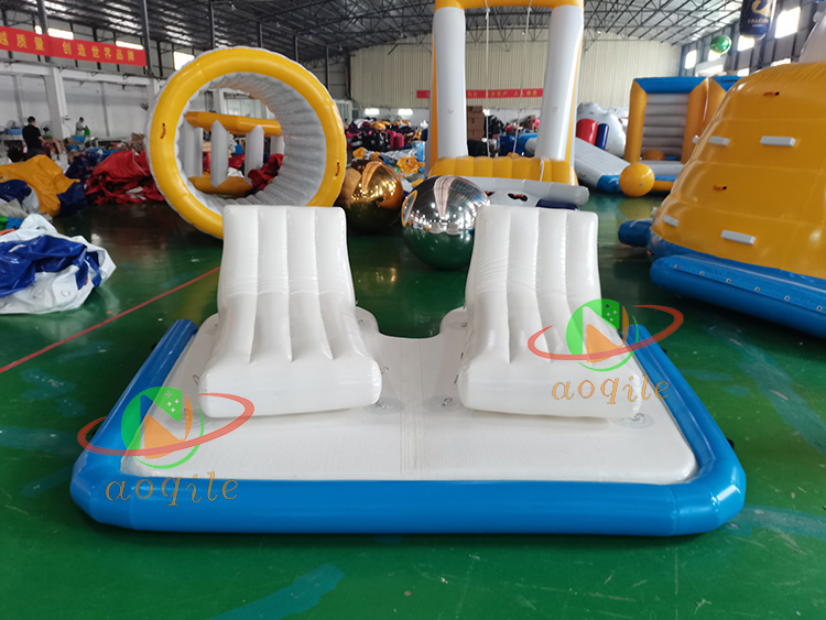 Plataforma de muelle flotante inflable de alta calidad, sofá inflable de agua doble, equipo de isla flotante