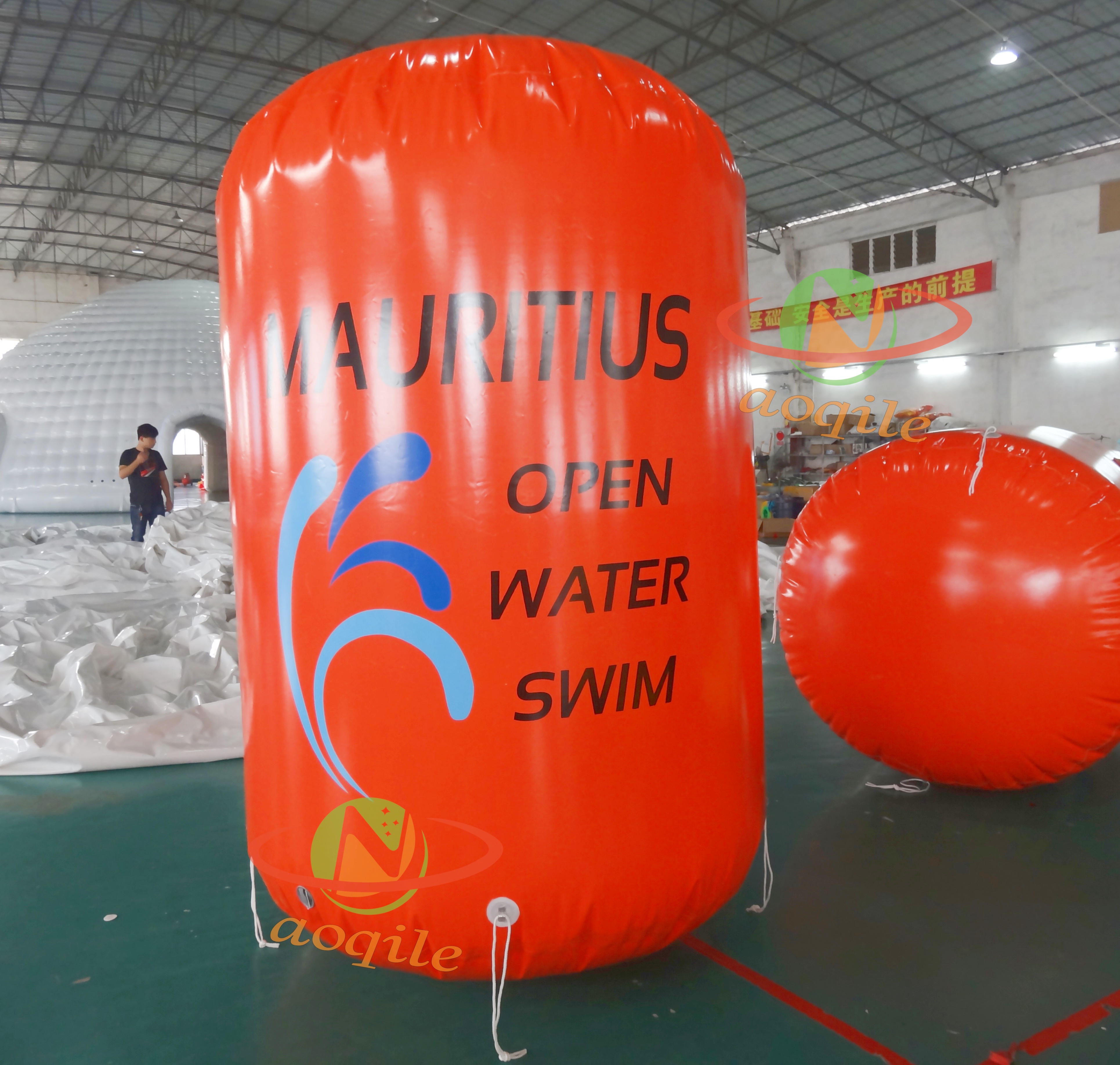 Boya flotante de agua personalizada, tubo inflable, Bouy de agua para juegos