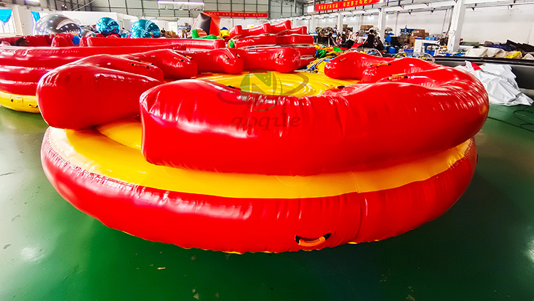 Seguridad hermética flotante inflable mar remolcable estimular el juego de agua 8 personas esquí acuático sofá remolcable barco