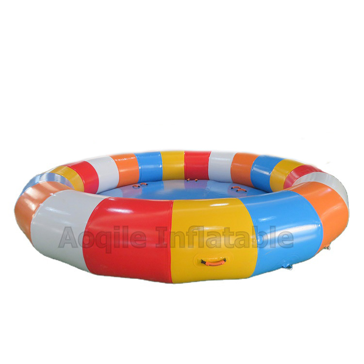 Barco inflable del disco del tubo del esquí del vuelo de los juguetes del agua remolcable de los juegos del mar de los donuts multicolores