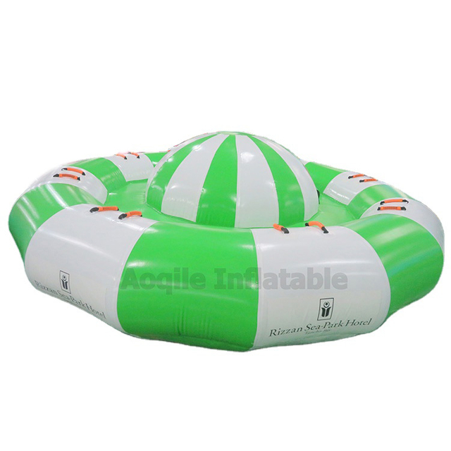 Barco inflable remolcable para discoteca, barco giratorio flotante, juegos acuáticos divertidos de verano
