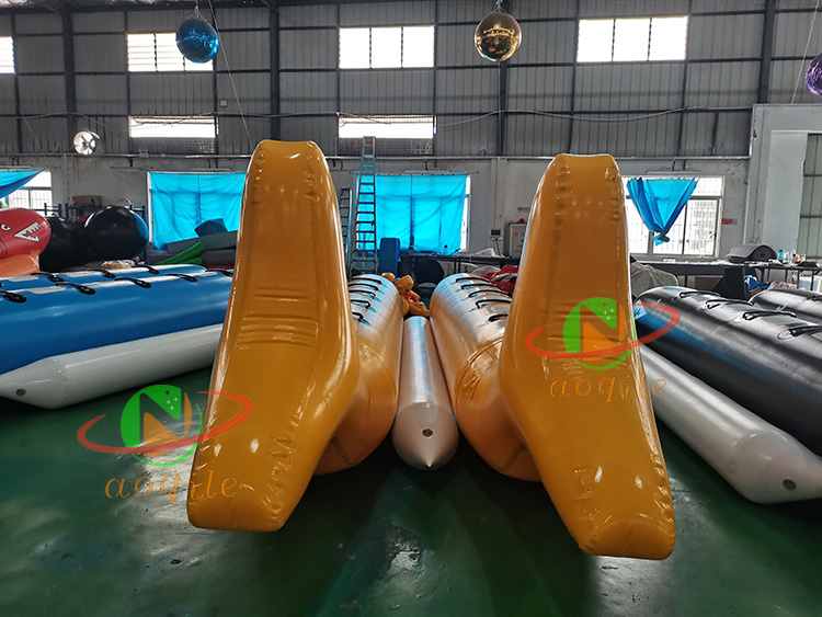 El trineo inflable del agua del tubo doble del nuevo diseño de la lona del PVC juega el barco remolcable del pez volador de los asientos del tubo 6