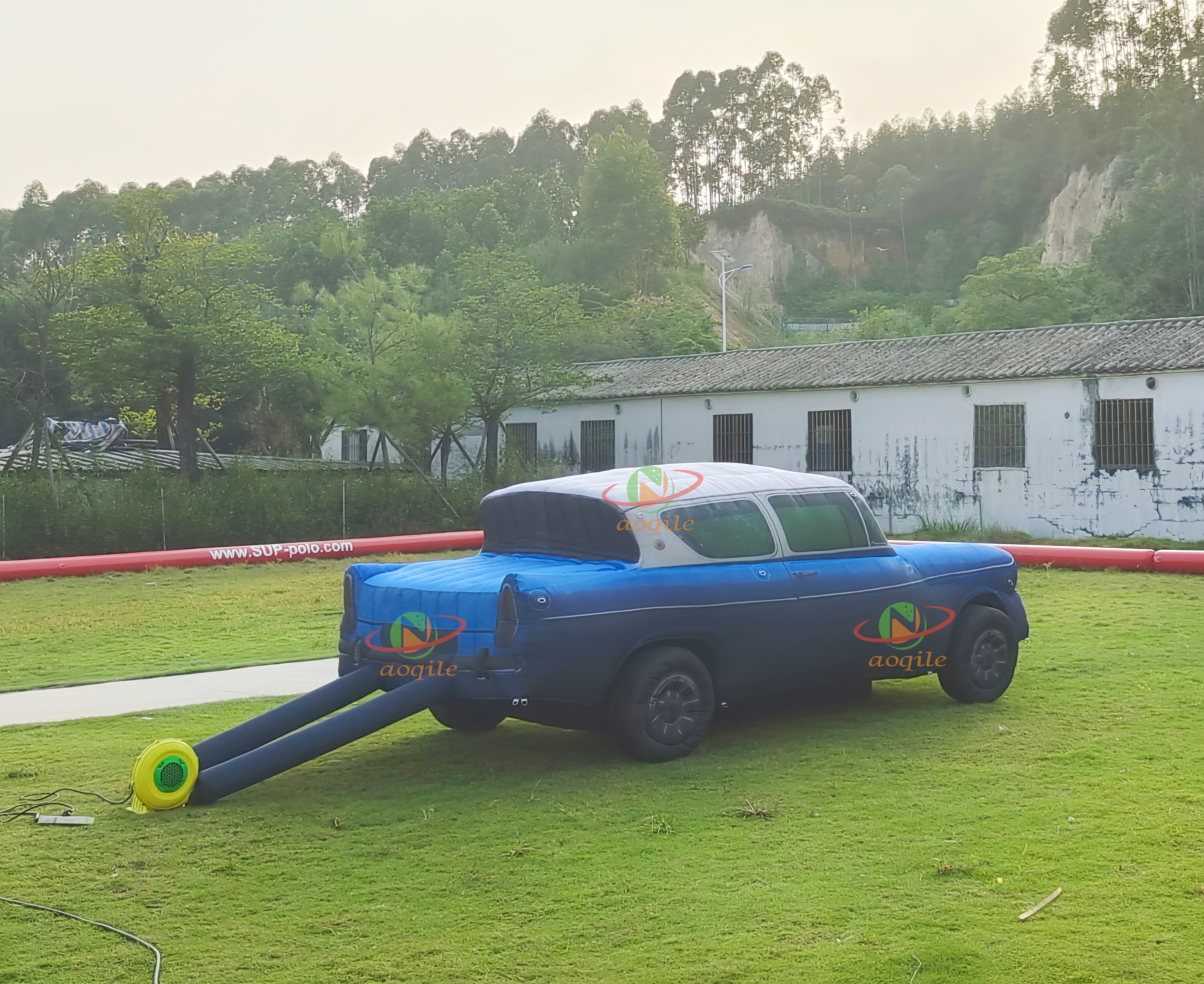 Nuevos coches, diseño personalizado, modelo de coche inflable gigante azul para publicidad