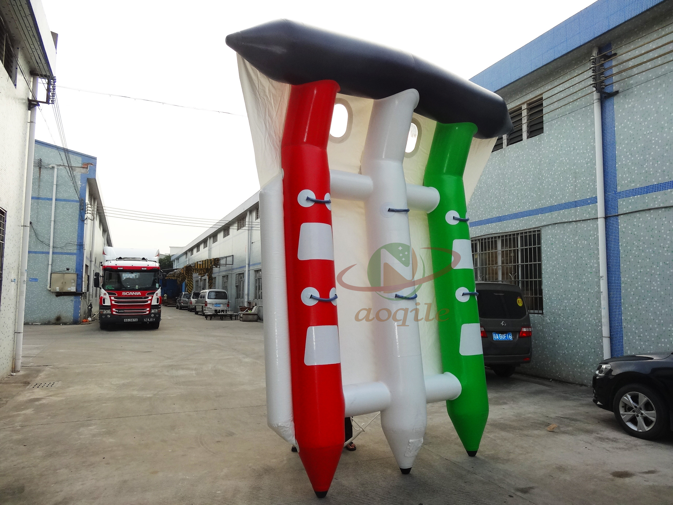 Barco inflable al por mayor del pez volador de los tubos remolcables de la lona del PVC del Banana Boat 0.9m m de los juegos de deportes acuáticos al por mayor