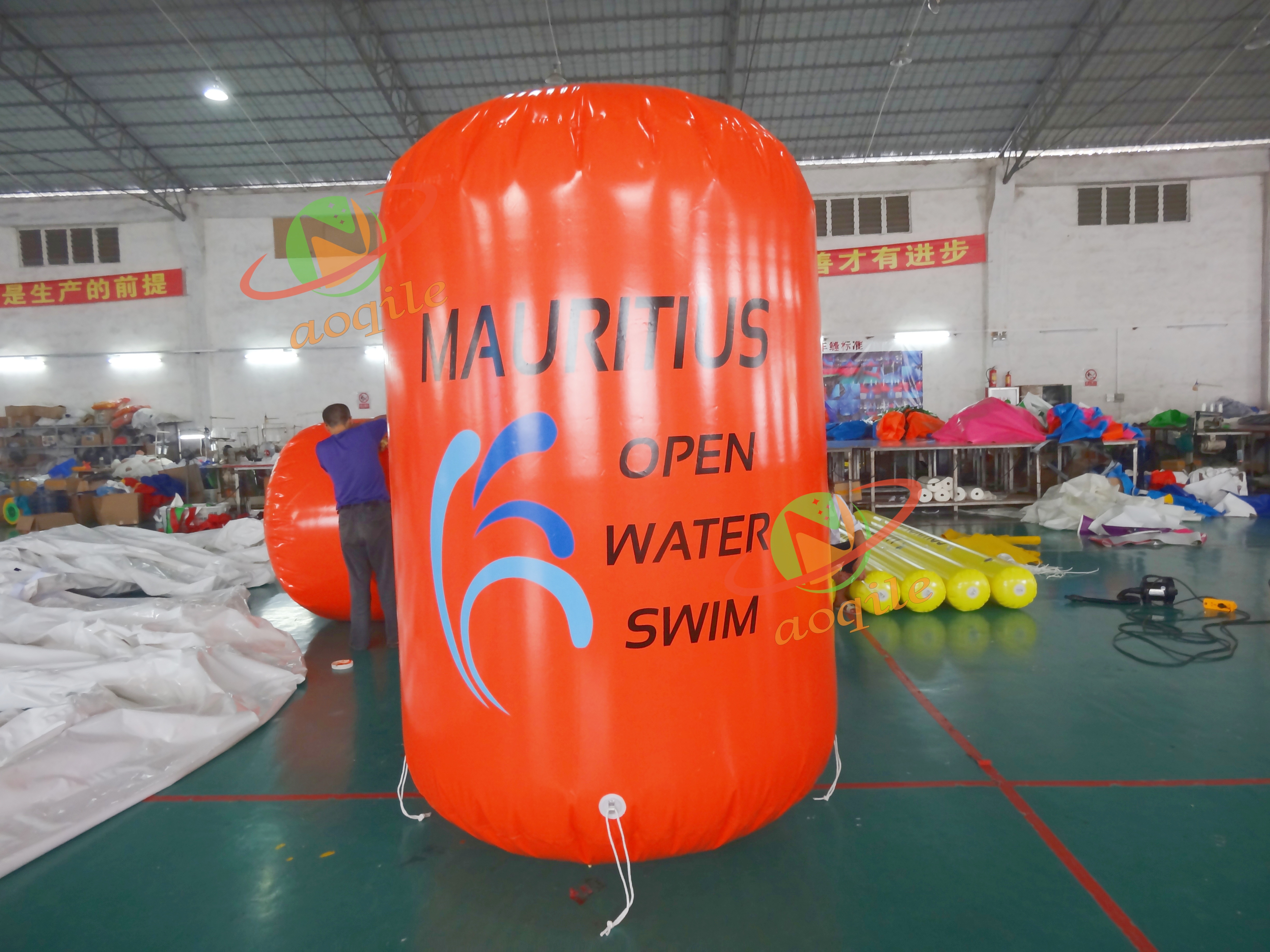 Boya flotante de agua personalizada, tubo inflable, Bouy de agua para juegos