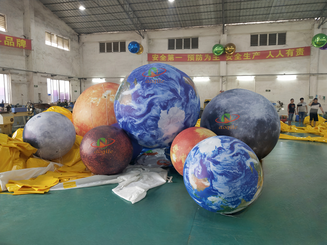 Bola de espejo inflable brillante del disco del globo del espejo de la esfera flotante del PVC de la decoración gigante del evento