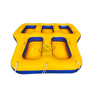 Barco inflable comercial de agua voladora, juguete giratorio, esquí acuático inflable remolcable, barco de discoteca de cinco plazas