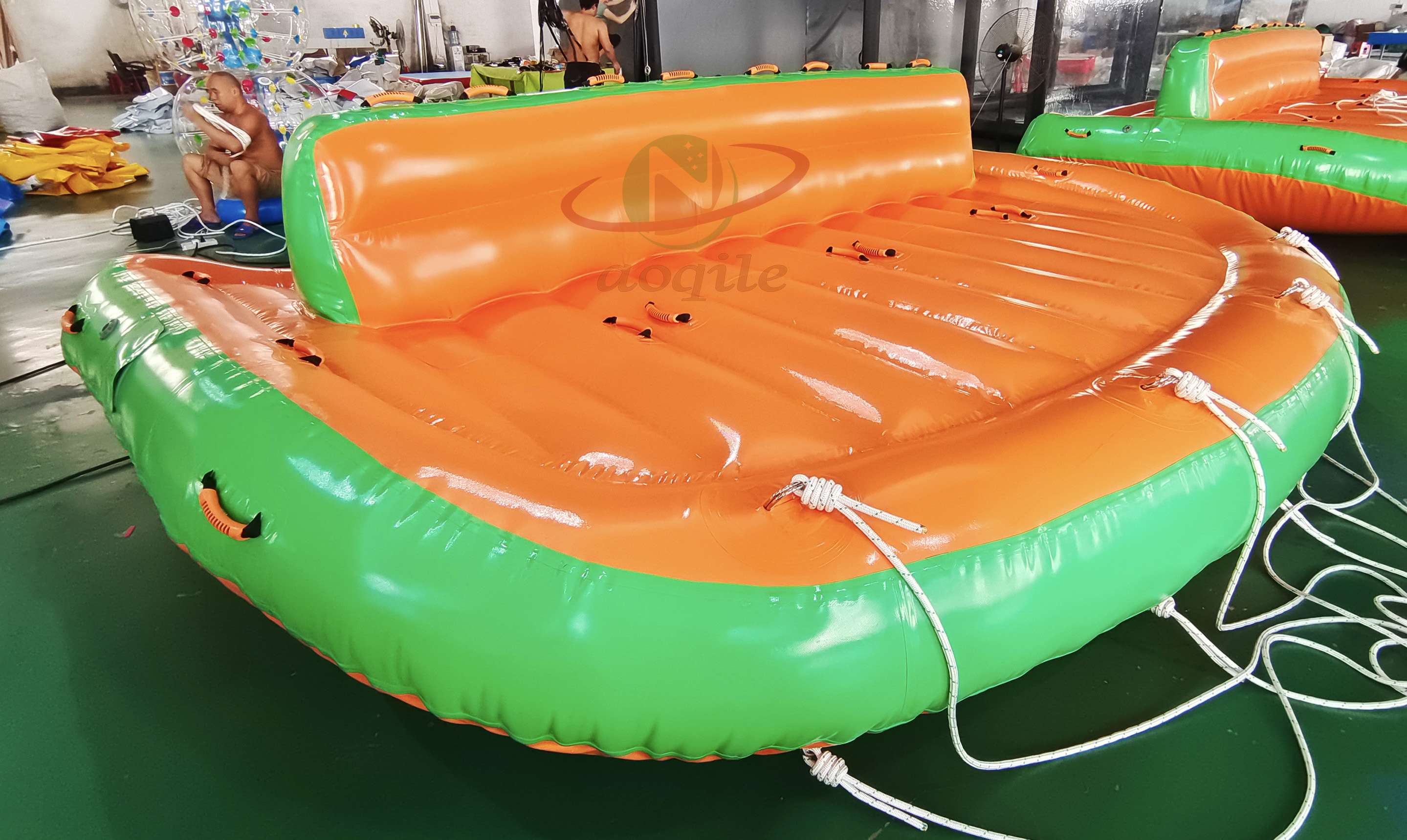 Barco inflable comercial flotante loco UFO remolcable para sofá de esquí acuático