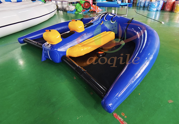 Barco de goma inflable del mar de Manta Ray del pez volador del remolque del entretenimiento del ocio a gran escala