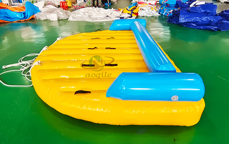 Venta al por mayor de verano, deportes marinos, tubo de remolque inflable, barco plátano, agua giratoria, disco giroscópico, barco