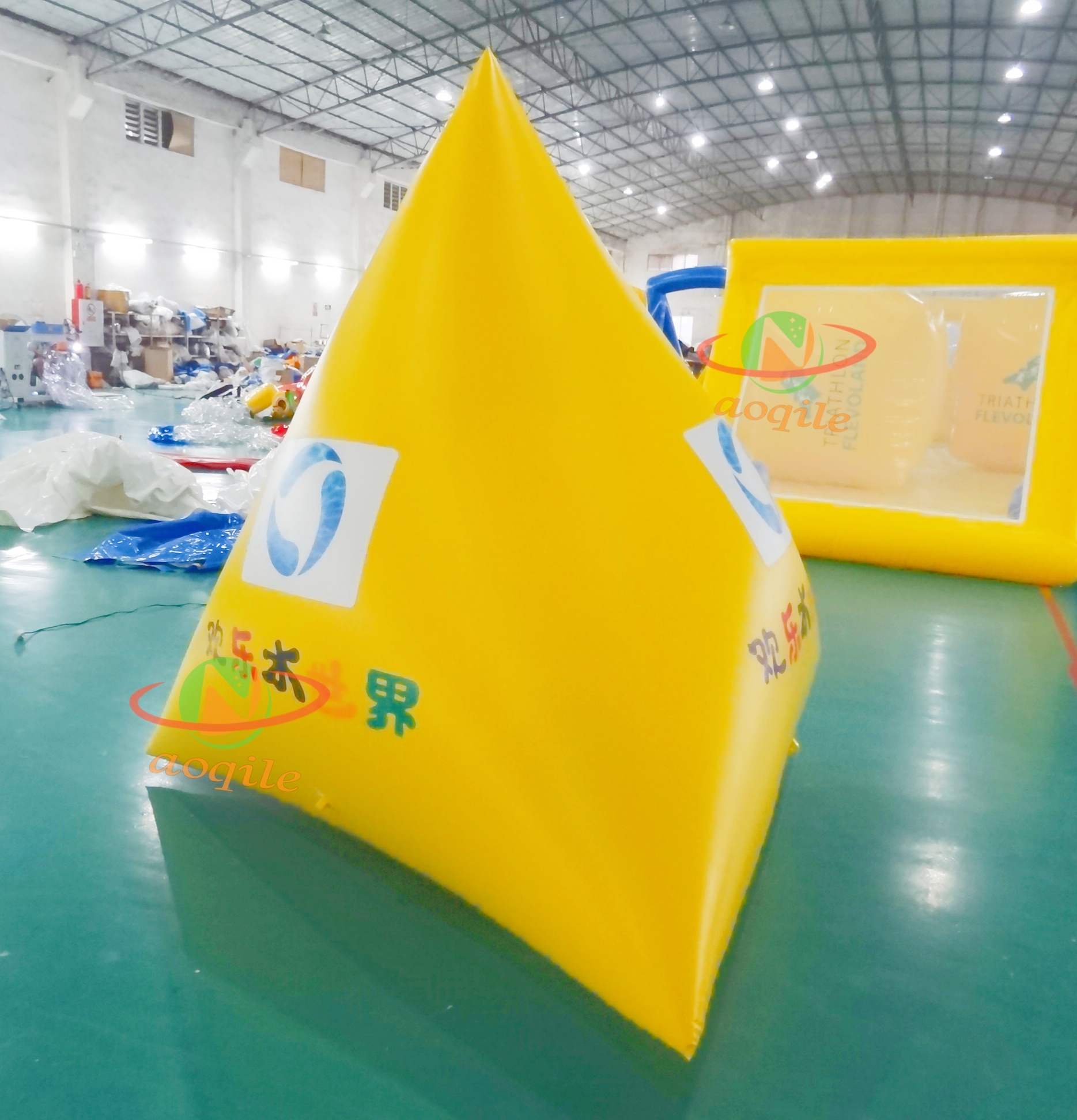 Boya inflable de competición acuática de grado comercial, boya publicitaria flotante inflable para parque acuático