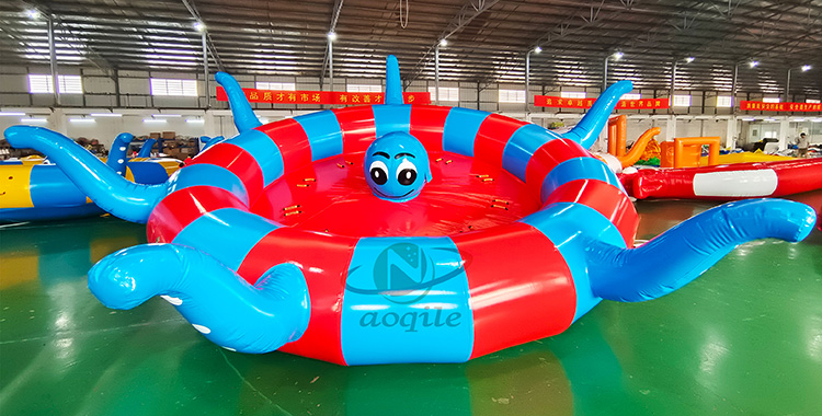 Barco pontón de remolque inflable personalizado que hace girar el barco inflable del disco de la forma remolcable del pulpo