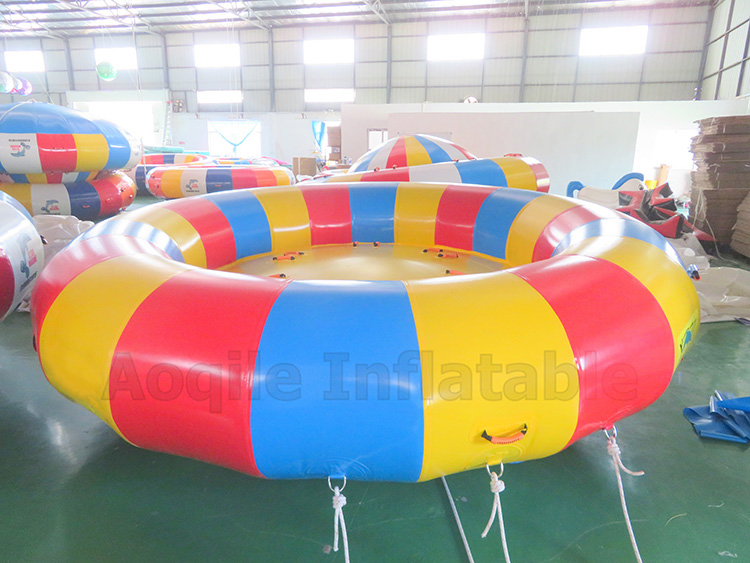 Barco inflable de discoteca volador giratorio para deportes acuáticos remolcable inflable Crazy UFO