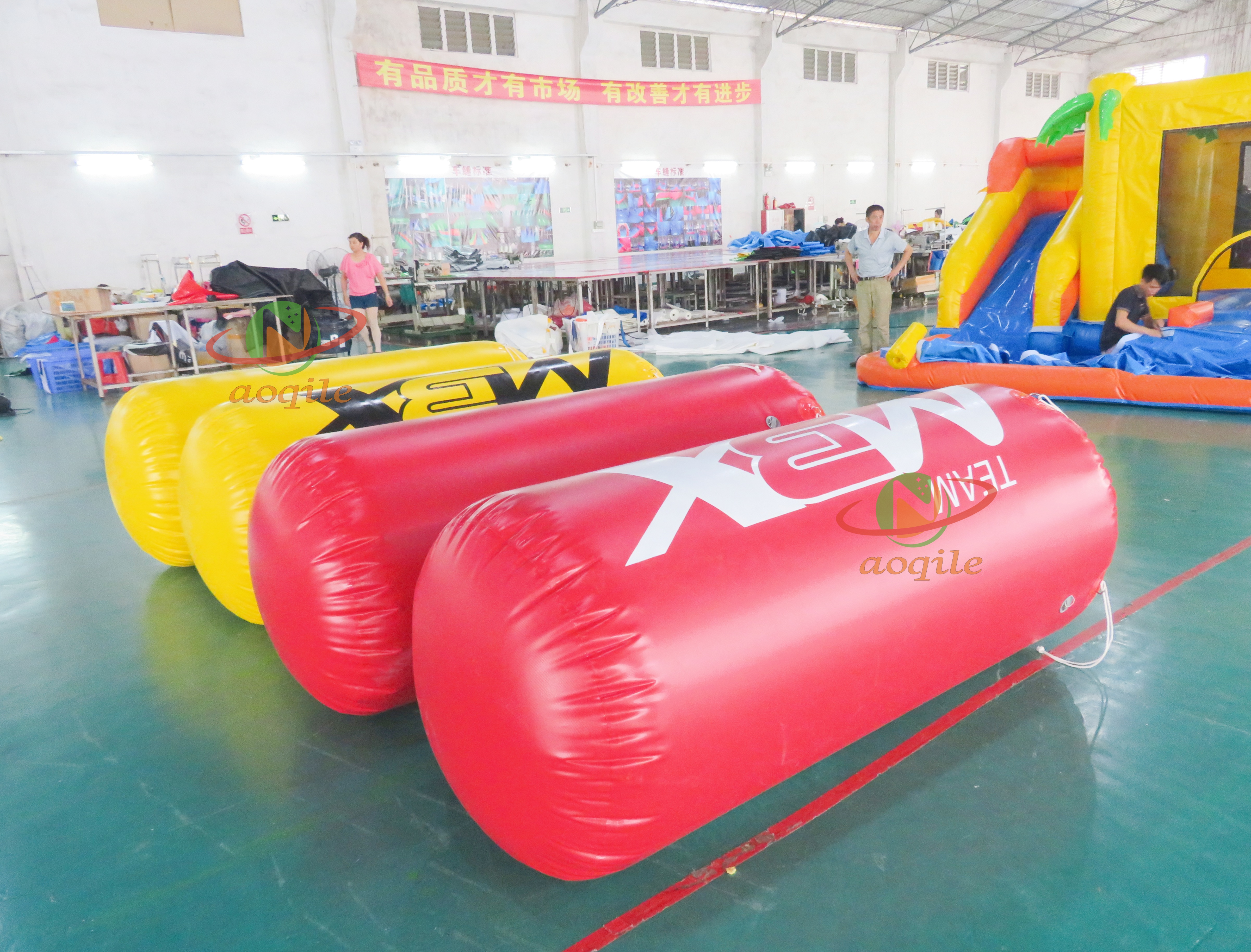 Marca especial inflable cilíndrica de la boya de natación para las competiciones de natación en aguas abiertas